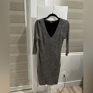 Love the detail of the zippers